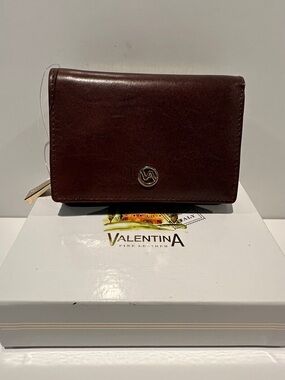 NWT Valentina Trifold Small Leather Wallet with ID, Cards, Coin and Bill Slot.